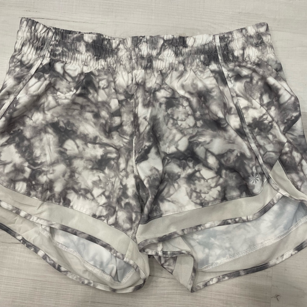 Athleta shorts size medium
